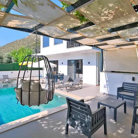 Uzumlu Village 2 Bedroom Βίλα *