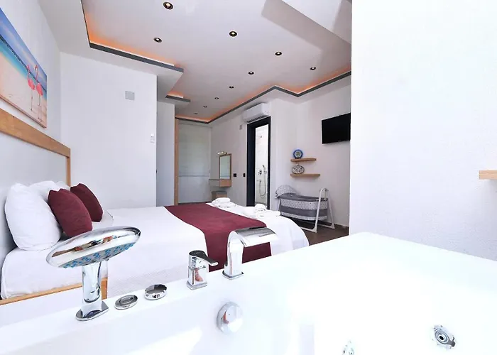 Uzumlu Village 2 Bedroom * Калкан