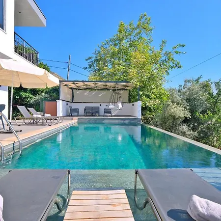 Uzumlu Village 2 Bedroom 6616 Villa Kalkan