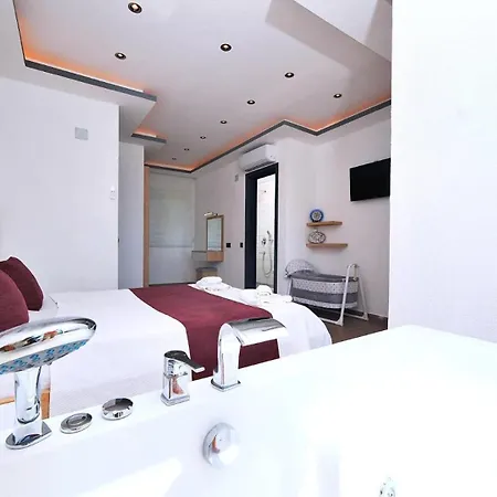 Uzumlu Village 2 Bedroom 6616 * Kalkan