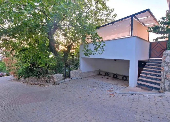 Vila Uzumlu Village 2 Bedroom *